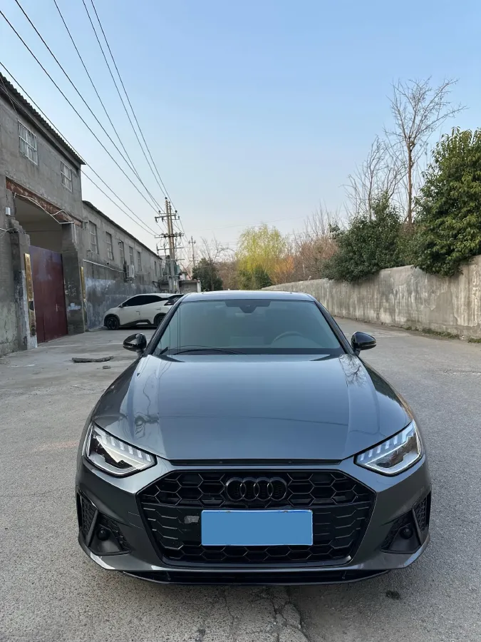 2022 Audi A4L 2.0T 252HP L4 7DCT,autocango,china used car exporter,china ev exporter,chinese used car exporter,chinese used ev exporter
