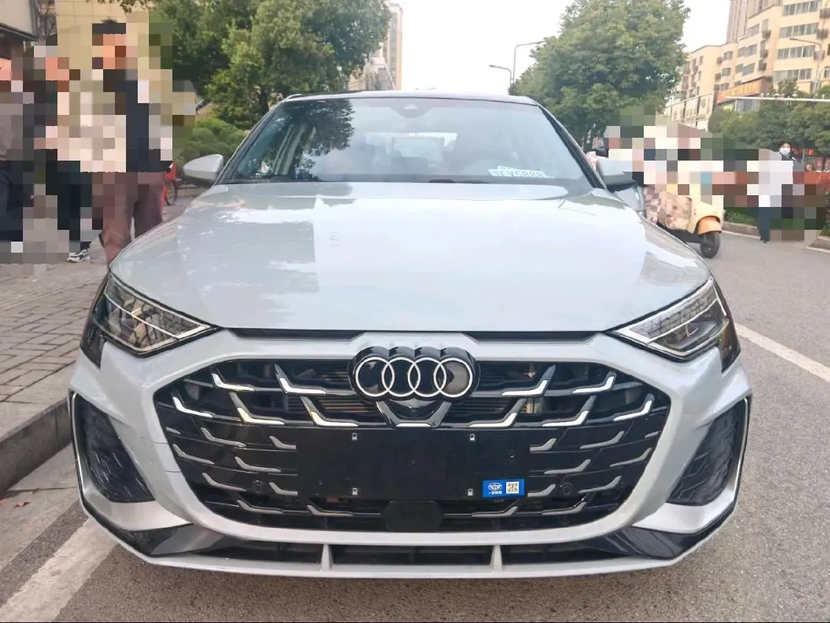2025 Audi A3 1.5T 160HP L4 7DCT,autocango,china used car exporter,china ev exporter,chinese used car exporter,chinese used ev exporter