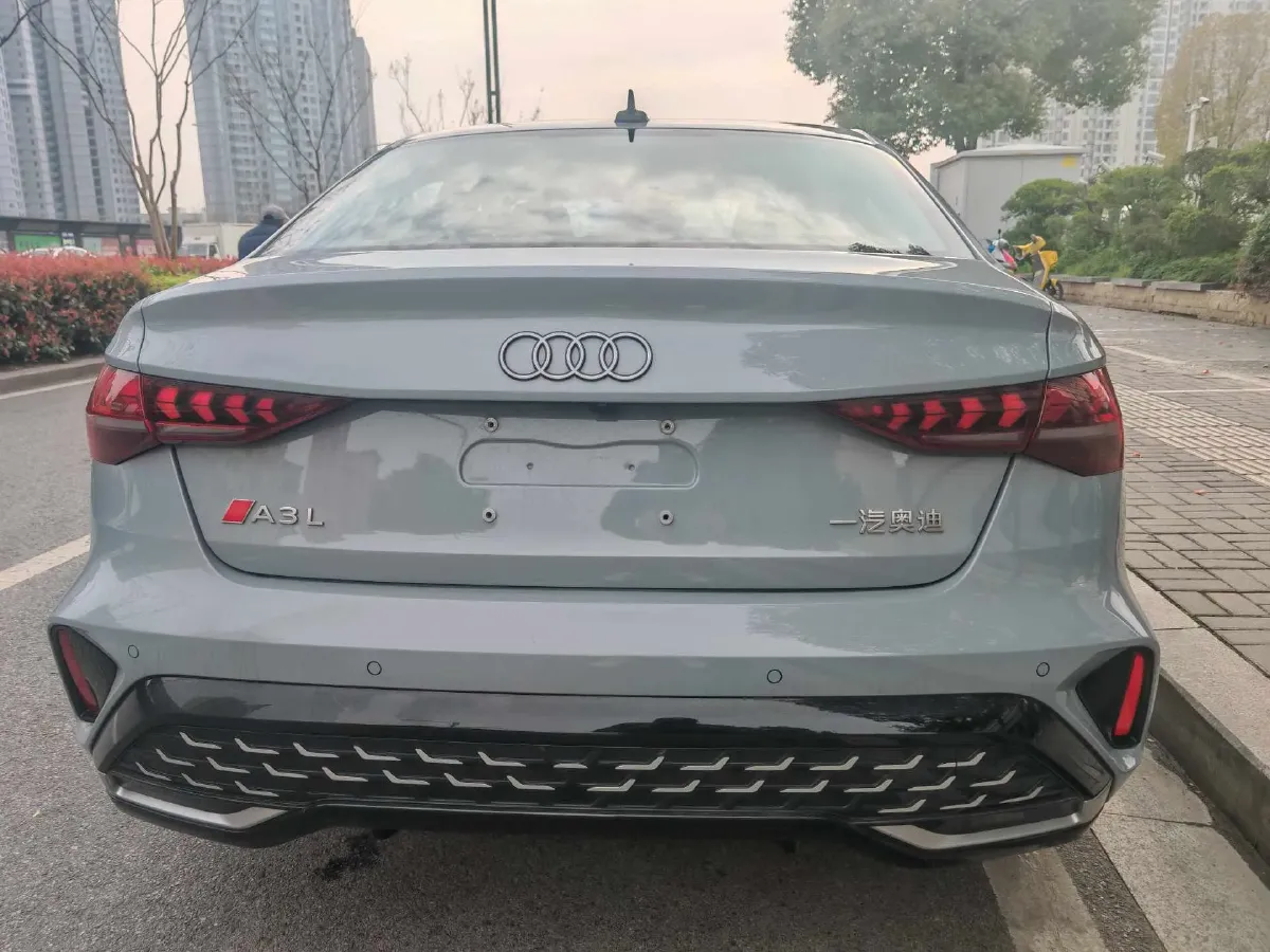 2025 Audi A3 1.5T 160HP L4 7DCT,autocango,china used car exporter,china ev exporter,chinese used car exporter,chinese used ev exporter