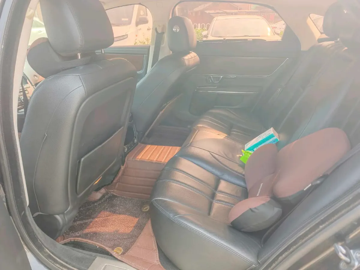 2014 Jaguar XJ 2.0T 240HP L4 8AT,autocango,china used car exporter,china ev exporter,chinese used car exporter,chinese used ev exporter