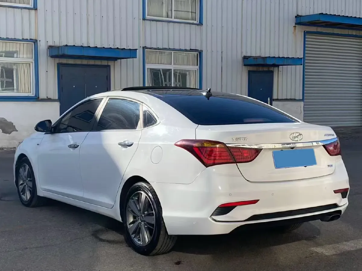 2017 Hyundai Mistra 1.6T 175HP L4 7DCT,autocango,china used car exporter,china ev exporter,chinese used car exporter,chinese used ev exporter