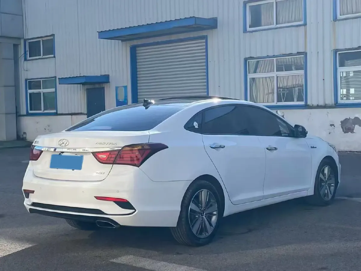 2017 Hyundai Mistra 1.6T 175HP L4 7DCT,autocango,china used car exporter,china ev exporter,chinese used car exporter,chinese used ev exporter