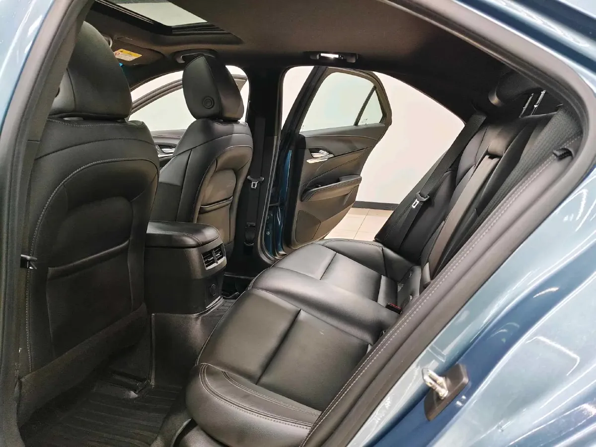 2023 Cadillac CT4 1.5T 211HP L4 8AT,autocango,china used car exporter,china ev exporter,chinese used car exporter,chinese used ev exporter