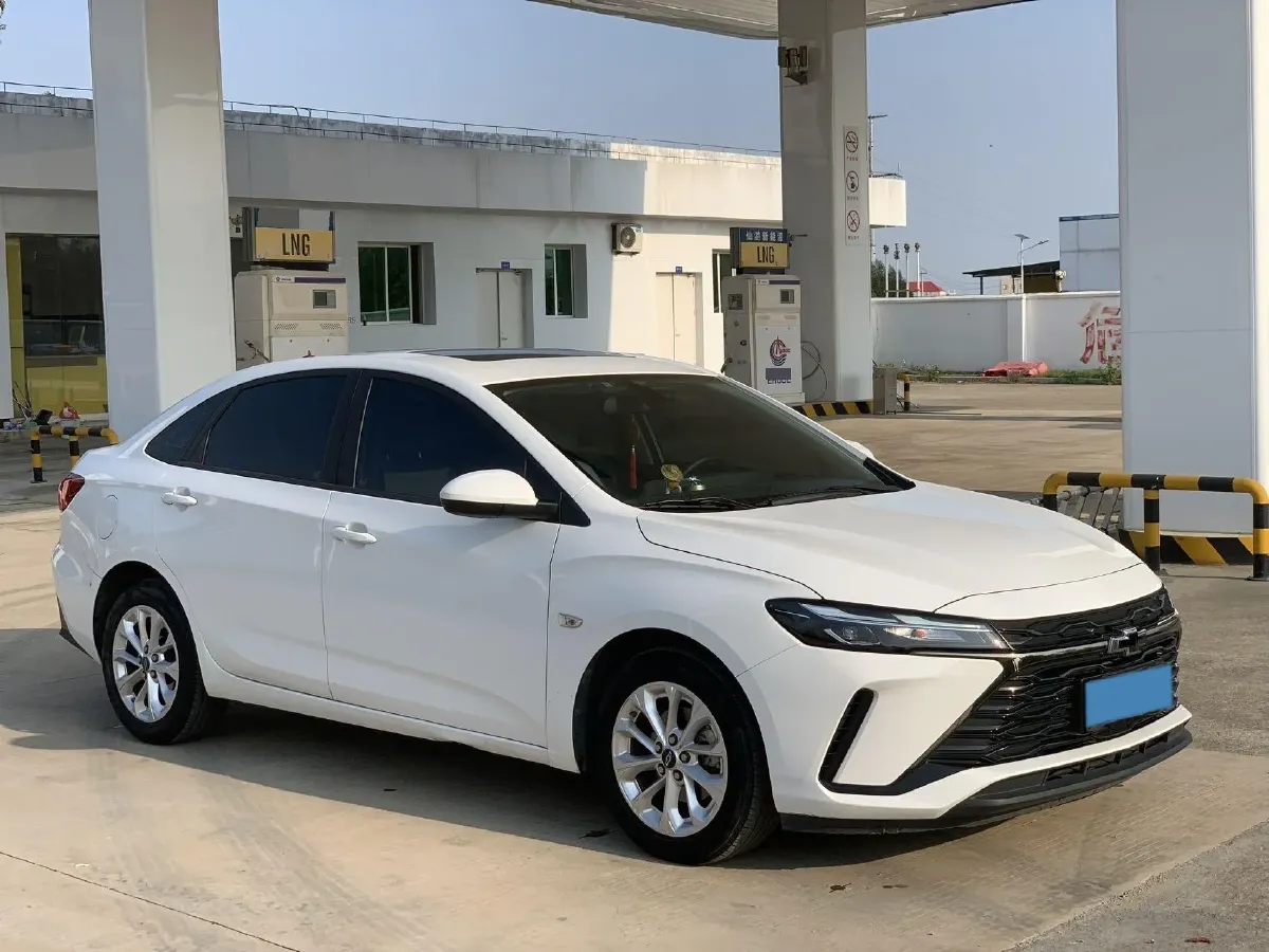 2023 Chevrolet Monza 1.5L 113HP L4 6DCT,autocango,china used car exporter,china ev exporter,chinese used car exporter,chinese used ev exporter