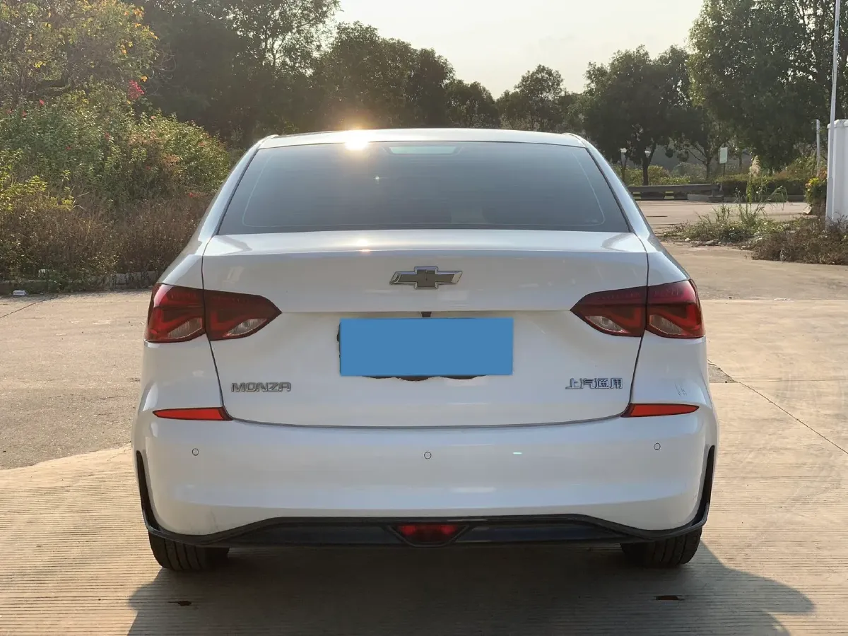 2023 Chevrolet Monza 1.5L 113HP L4 6DCT,autocango,china used car exporter,china ev exporter,chinese used car exporter,chinese used ev exporter