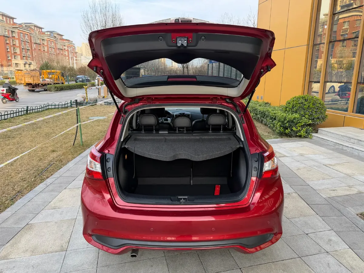 2021 Nissan Tiida 1.6L 122HP L4 CVT,autocango,china used car exporter,china ev exporter,chinese used car exporter,chinese used ev exporter