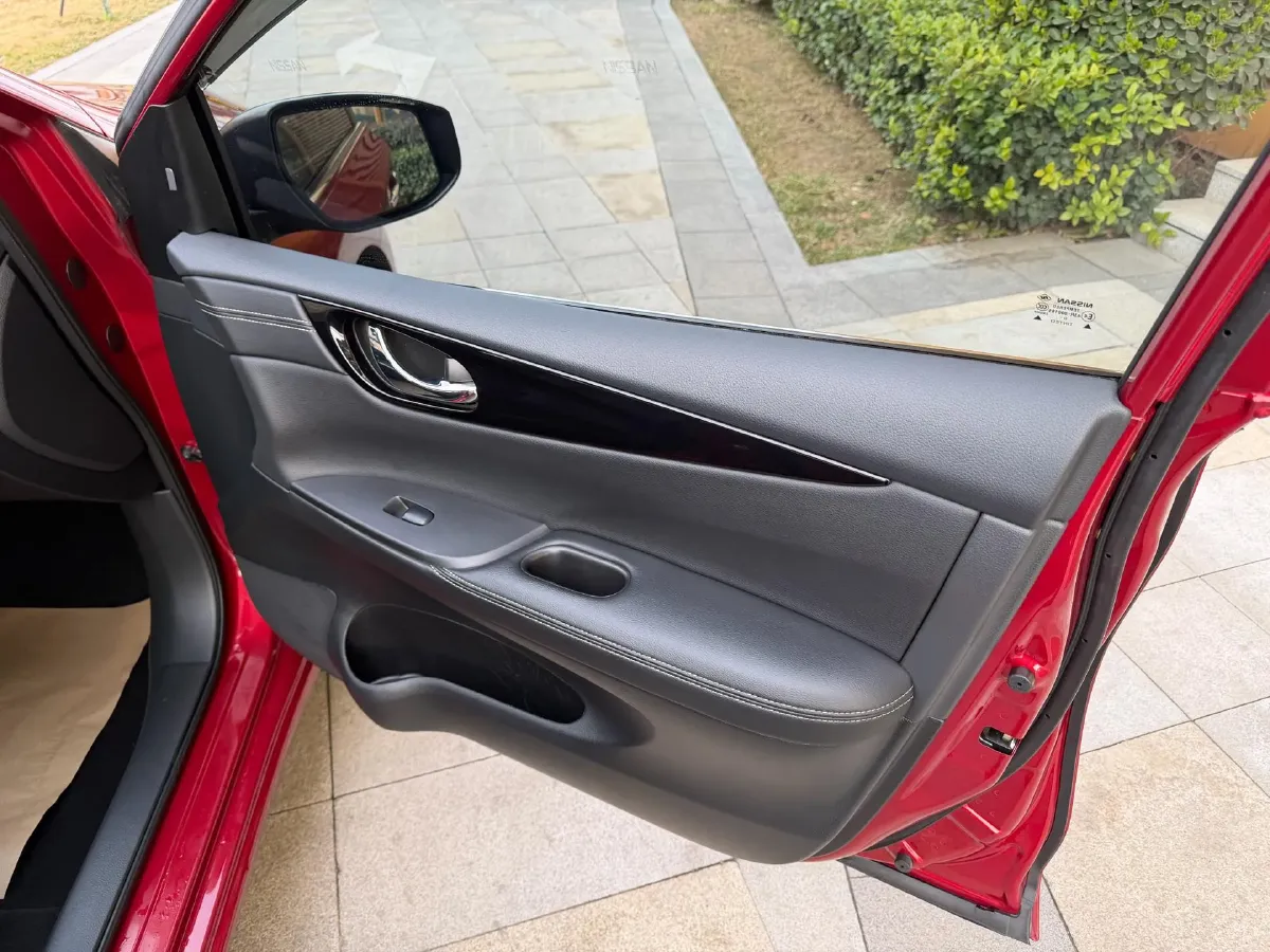 2021 Nissan Tiida 1.6L 122HP L4 CVT,autocango,china used car exporter,china ev exporter,chinese used car exporter,chinese used ev exporter