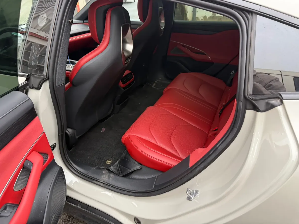 2024 MI SU7 BEV 94.3KWH,autocango,china used car exporter,china ev exporter,chinese used car exporter,chinese used ev exporter