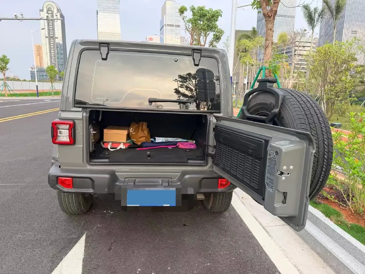 2022 Mercedes-Benz E Class 2.0T 258HP L4 9AT,autocango,china used car exporter,china ev exporter,chinese used car exporter,chinese used ev exporter