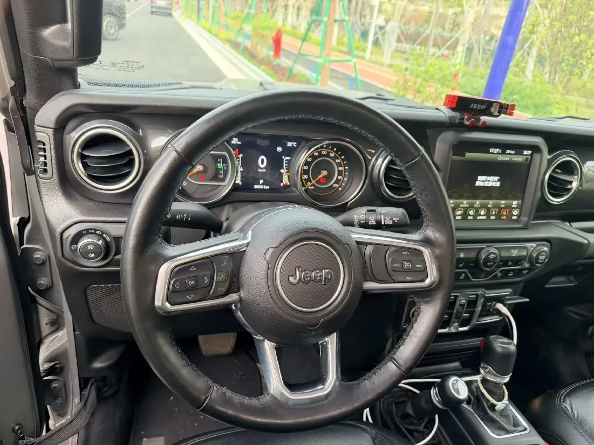 2022 Mercedes-Benz E Class 2.0T 258HP L4 9AT,autocango,china used car exporter,china ev exporter,chinese used car exporter,chinese used ev exporter