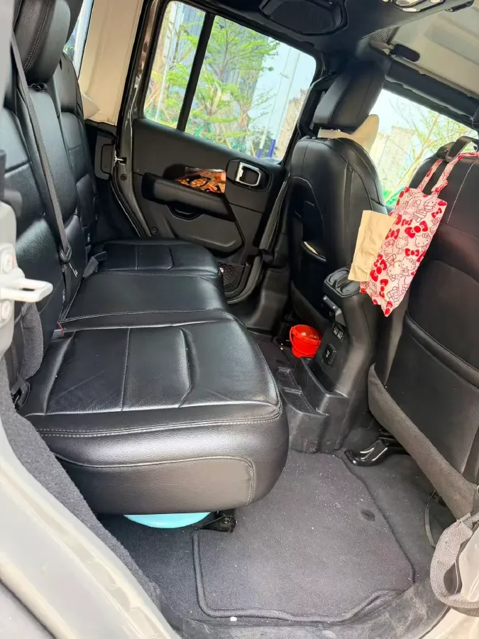 2022 Mercedes-Benz E Class 2.0T 258HP L4 9AT,autocango,china used car exporter,china ev exporter,chinese used car exporter,chinese used ev exporter