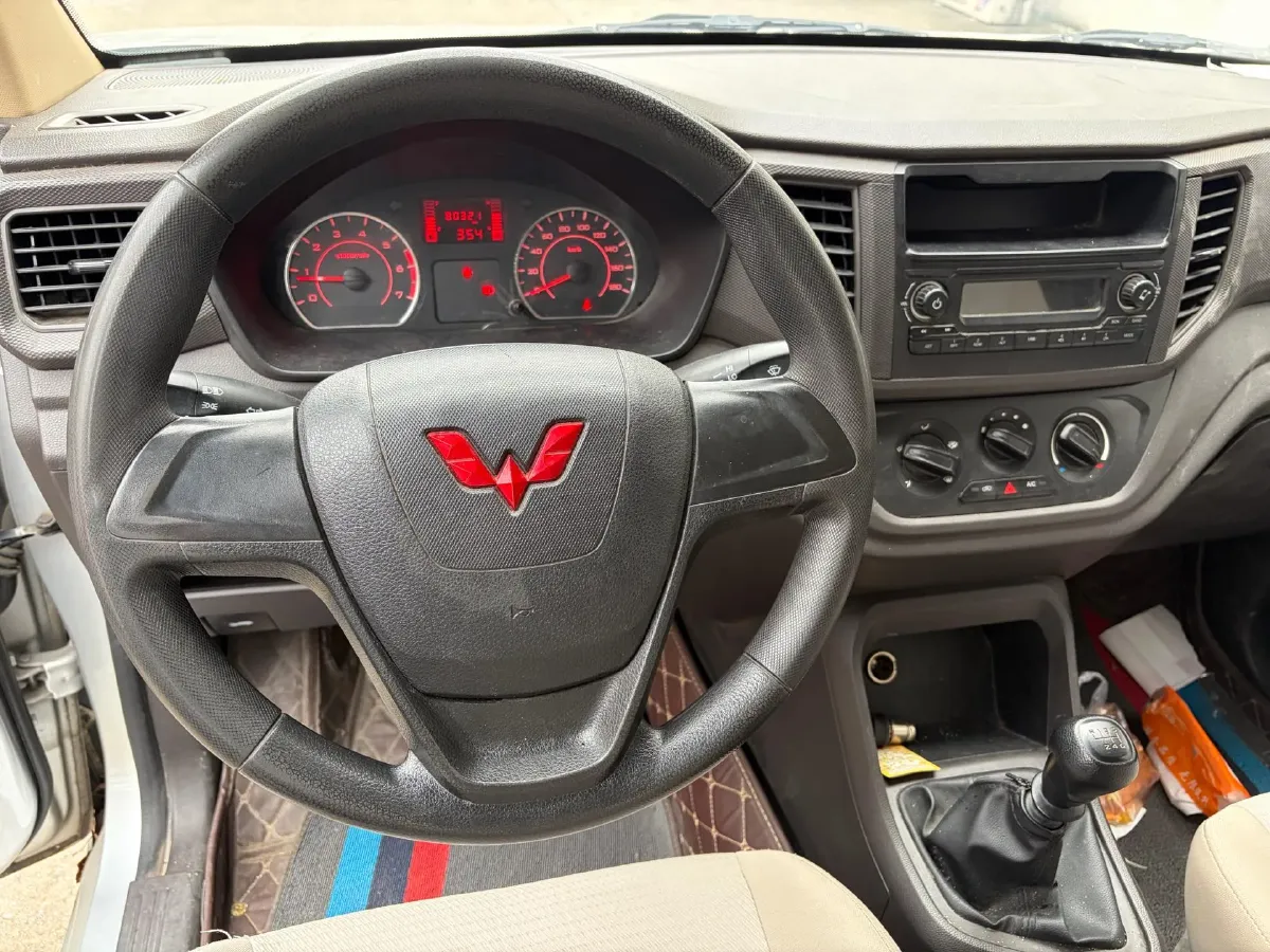 2019 WuLing HongGuang 1.5L 105HP L4 5MT,autocango,china used car exporter,china ev exporter,chinese used car exporter,chinese used ev exporter