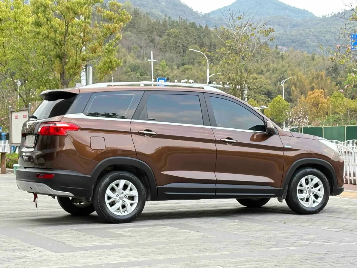 2018 WuLing HongGuang S3 1.5T 150HP L4 6MT,autocango,china used car exporter,china ev exporter,chinese used car exporter,chinese used ev exporter