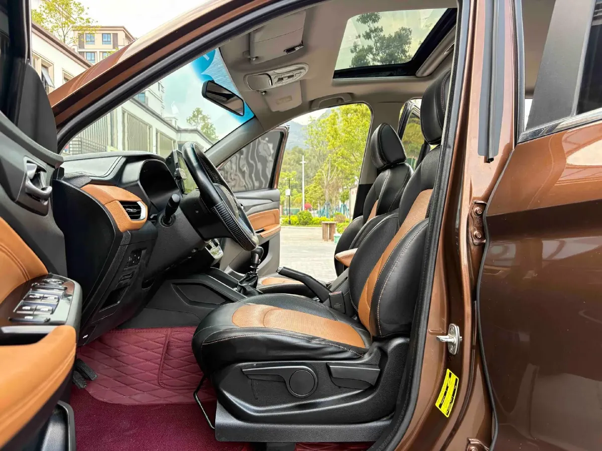 2018 WuLing HongGuang S3 1.5T 150HP L4 6MT,autocango,china used car exporter,china ev exporter,chinese used car exporter,chinese used ev exporter