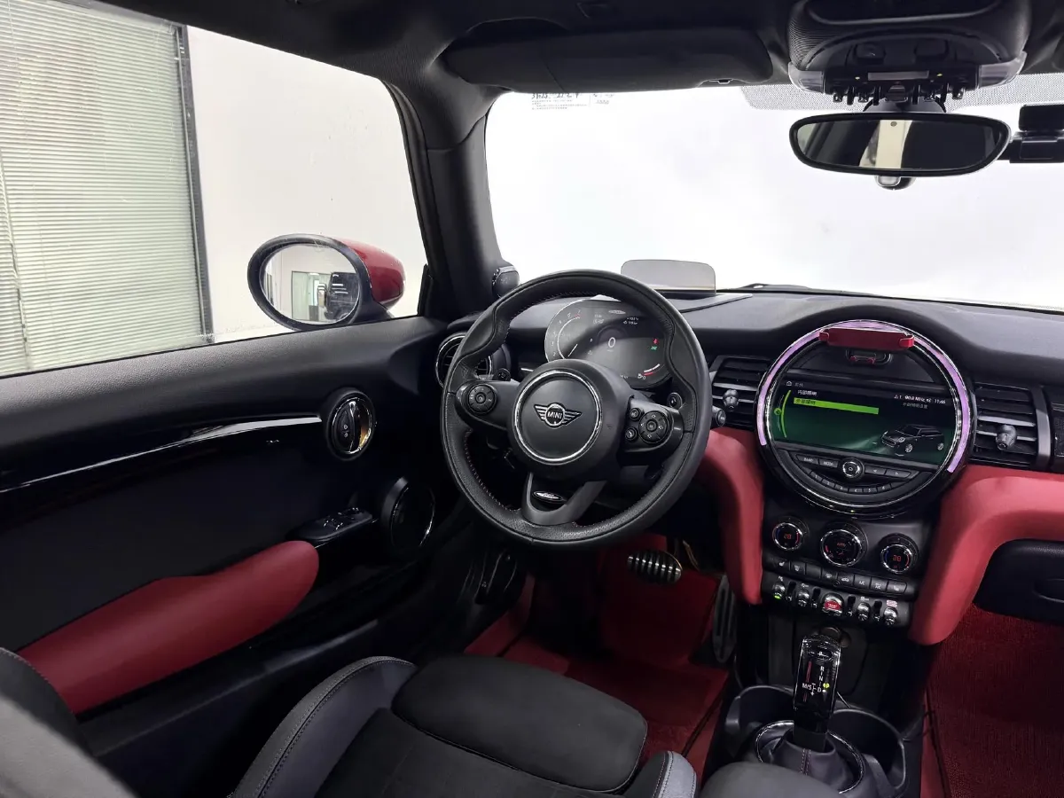 2021 MINI JCW 2.0T 231HP L4 8AT,autocango,china used car exporter,china ev exporter,chinese used car exporter,chinese used ev exporter