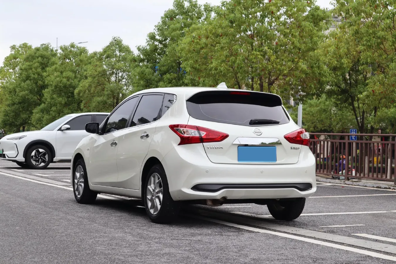 2024 Nissan Tiida 1.6L 122HP L4 CVT,autocango,china used car exporter,china ev exporter,chinese used car exporter,chinese used ev exporter