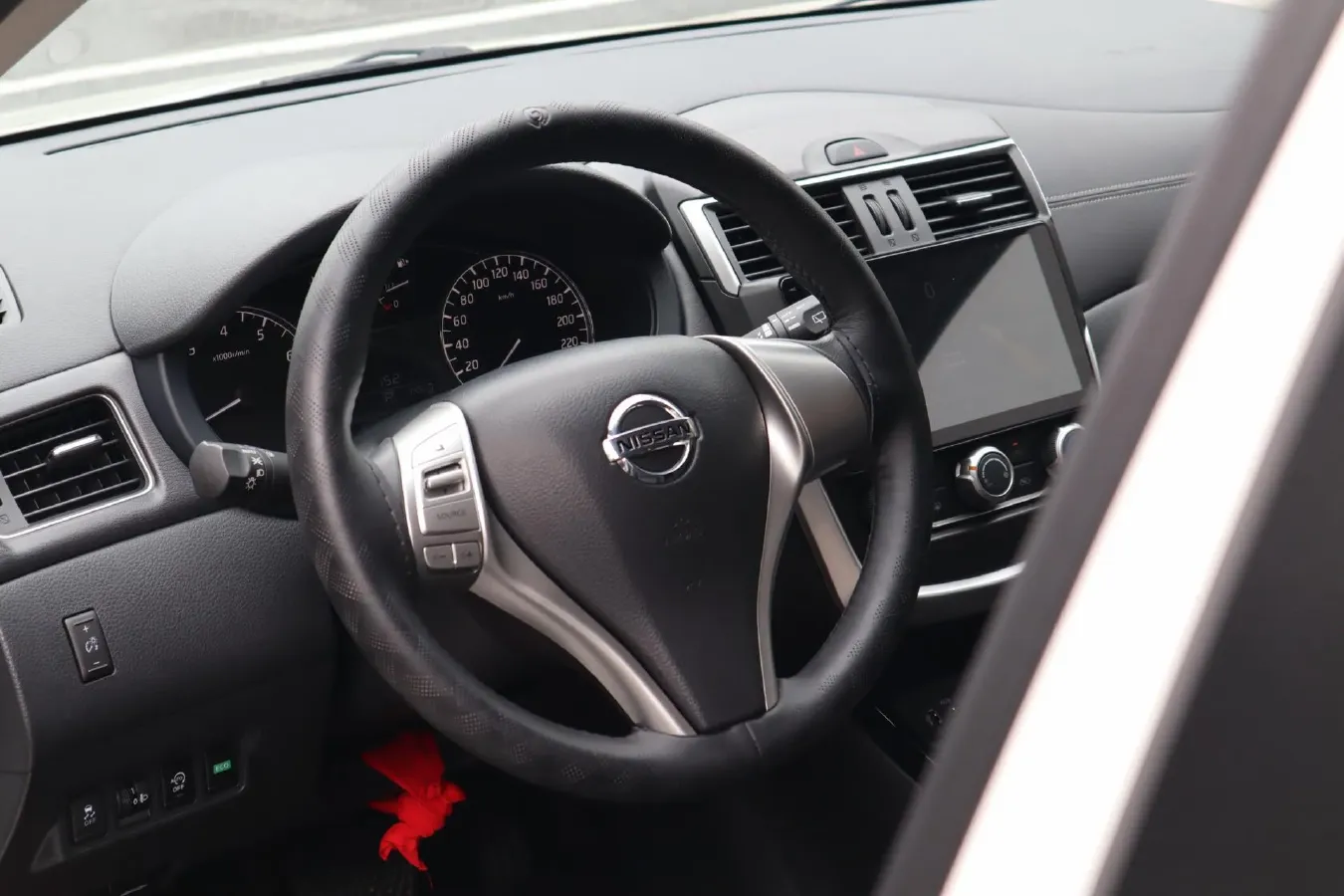 2024 Nissan Tiida 1.6L 122HP L4 CVT,autocango,china used car exporter,china ev exporter,chinese used car exporter,chinese used ev exporter