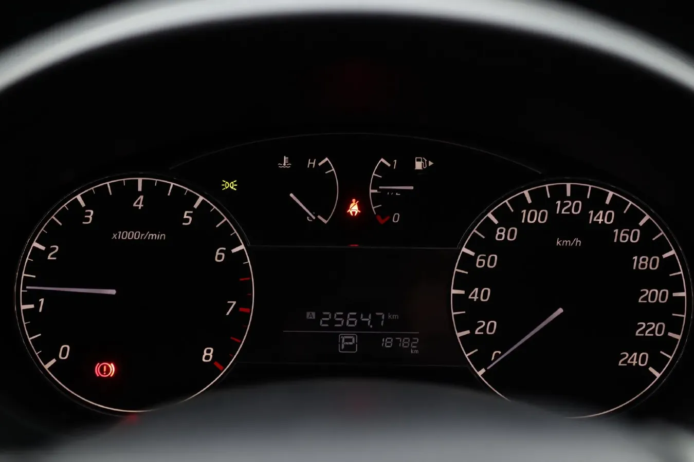 2024 Nissan Tiida 1.6L 122HP L4 CVT,autocango,china used car exporter,china ev exporter,chinese used car exporter,chinese used ev exporter