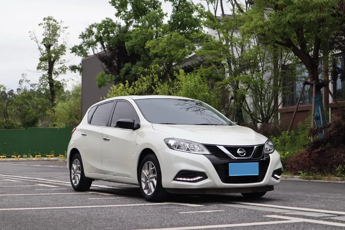 2024 Nissan Tiida 1.6L 122HP L4 CVT,autocango,china used car exporter,china ev exporter,chinese used car exporter,chinese used ev exporter