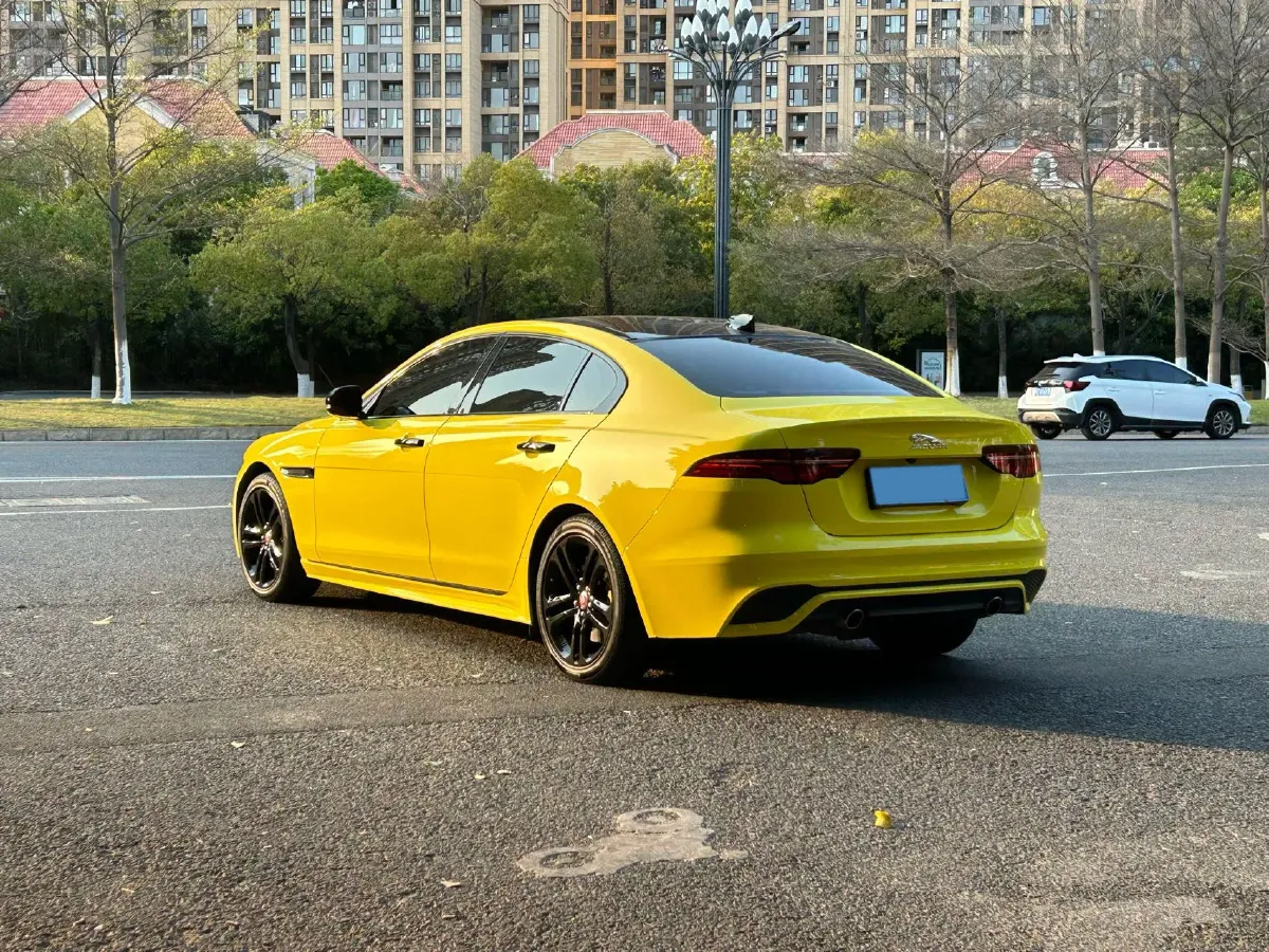 2022 Jaguar XEL 2.0T 250HP L4 8AT,autocango,china used car exporter,china ev exporter,chinese used car exporter,chinese used ev exporter