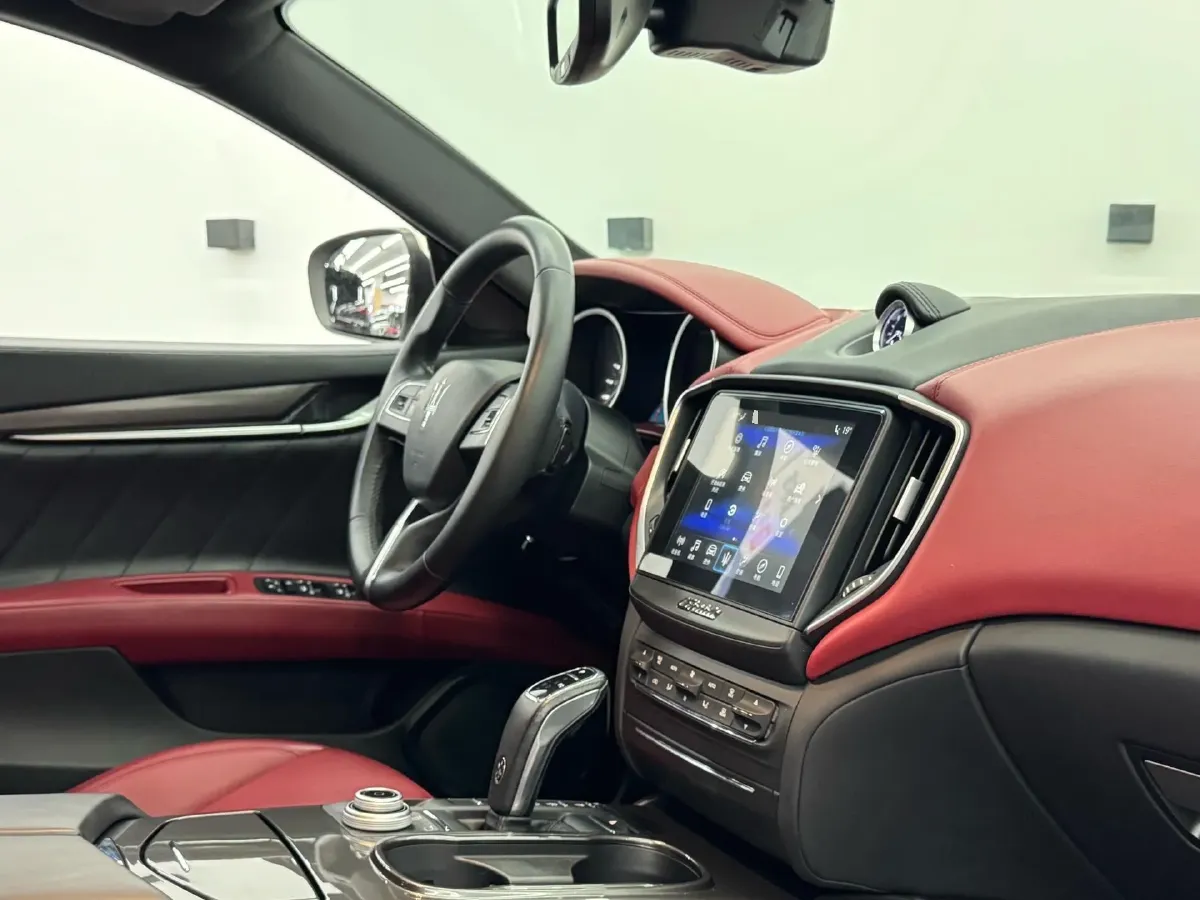2019 Maserati Ghibli 3.0T 350HP V6 8AT,autocango,china used car exporter,china ev exporter,chinese used car exporter,chinese used ev exporter