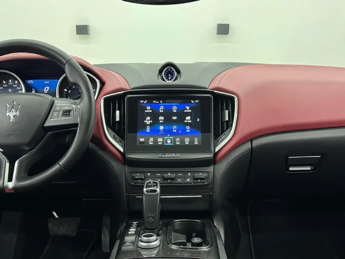 2019 Maserati Ghibli 3.0T 350HP V6 8AT,autocango,china used car exporter,china ev exporter,chinese used car exporter,chinese used ev exporter