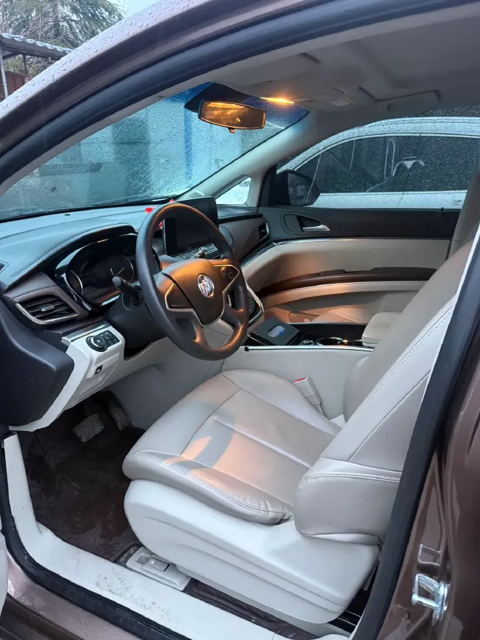 2021 Buick GL8 2.0T 237HP L4 9AT,autocango,china used car exporter,china ev exporter,chinese used car exporter,chinese used ev exporter