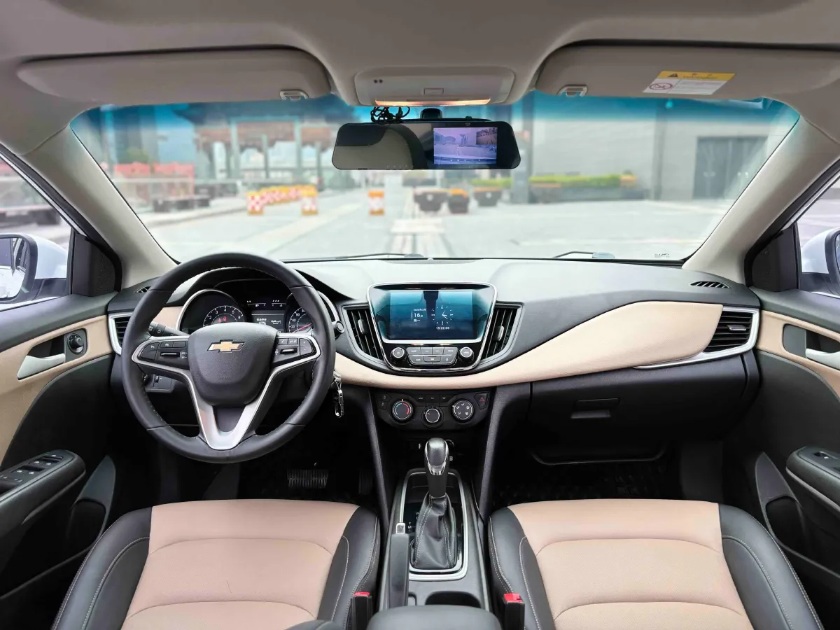 2021 Chevrolet Monza 1.5L 113HP L4 6AT,autocango,china used car exporter,china ev exporter,chinese used car exporter,chinese used ev exporter