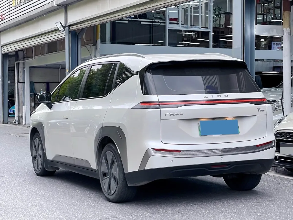 2023 GAC Trumpchi GS4 1.5T 177HP L4 6AT,autocango,china used car exporter,china ev exporter,chinese used car exporter,chinese used ev exporter