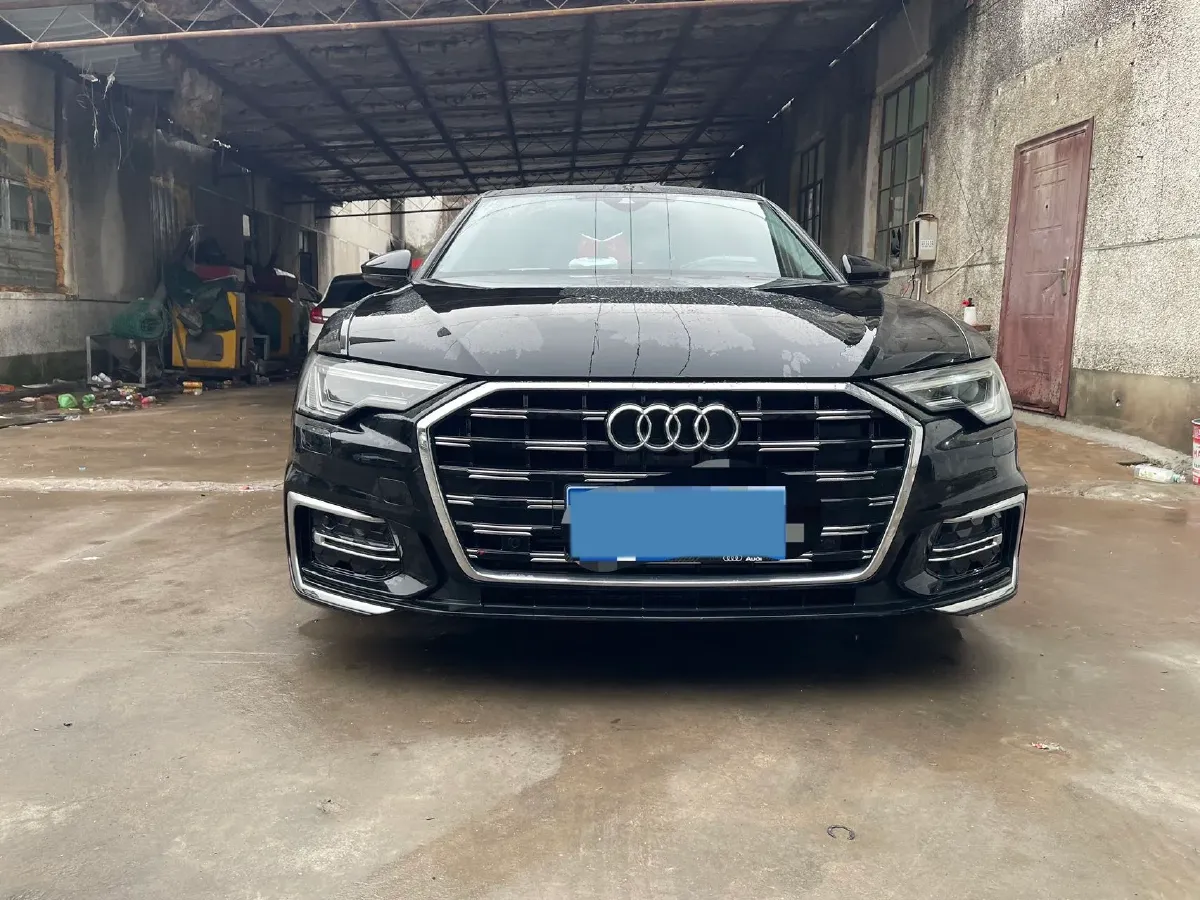 2023 Audi A6L 2.0T 245HP L4 7DCT,autocango,china used car exporter,china ev exporter,chinese used car exporter,chinese used ev exporter