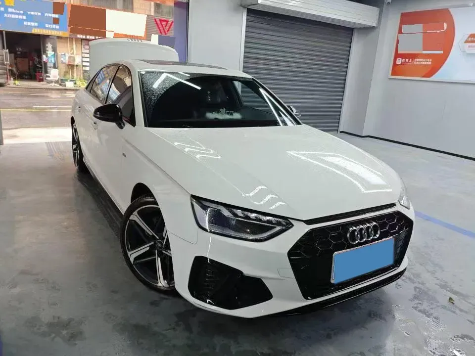 2024 Audi A4L 2.0T 190HP L4 7DCT,autocango,china used car exporter,china ev exporter,chinese used car exporter,chinese used ev exporter