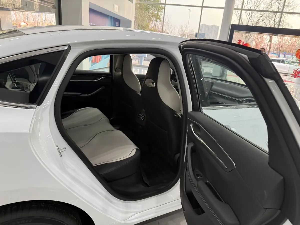 2025 BYD Destroyer 05 1.5L 110HP L4 E-CVT PHEV,autocango,china used car exporter,china ev exporter,chinese used car exporter,chinese used ev exporter