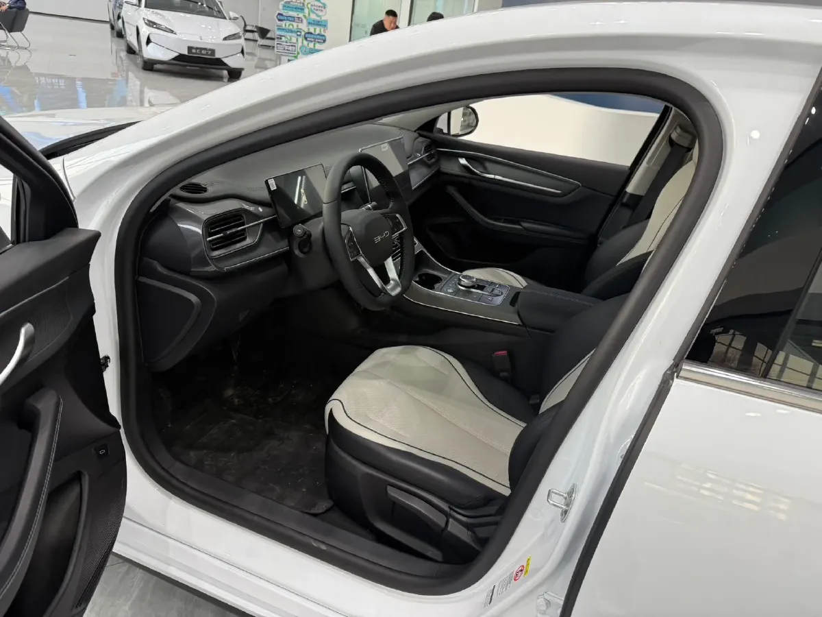 2025 BYD Destroyer 05 1.5L 110HP L4 E-CVT PHEV,autocango,china used car exporter,china ev exporter,chinese used car exporter,chinese used ev exporter