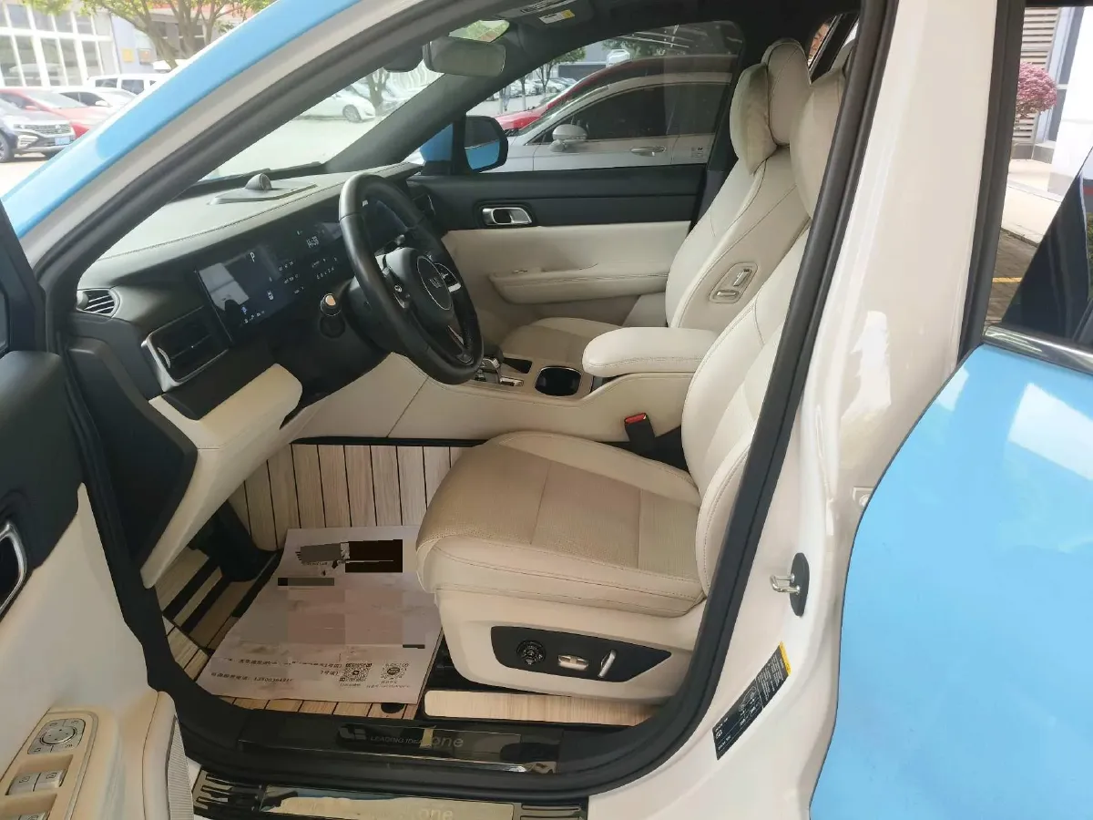 2021 Li ONE Range Extended 131HP REEV 40.5KWH,autocango,china used car exporter,china ev exporter,chinese used car exporter,chinese used ev exporter