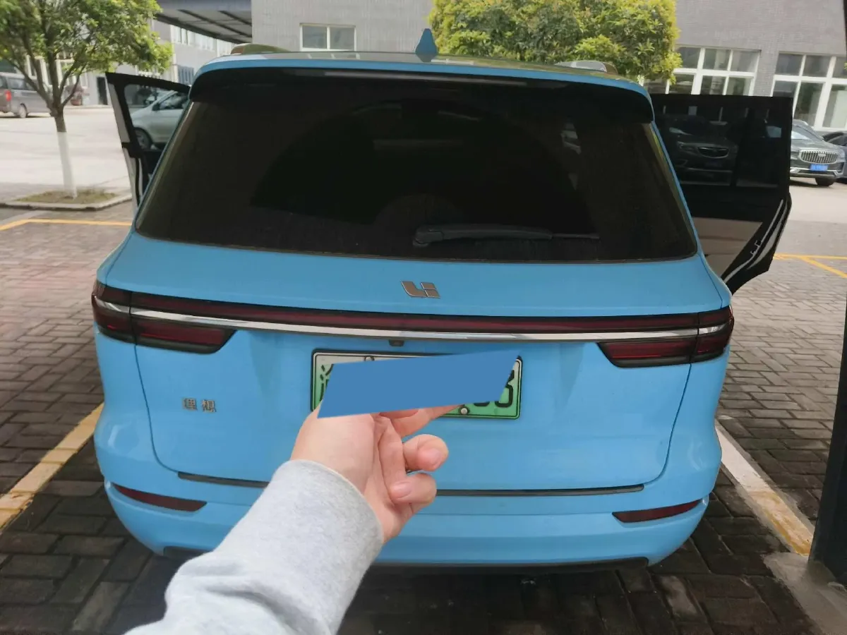 2021 Li ONE Range Extended 131HP REEV 40.5KWH,autocango,china used car exporter,china ev exporter,chinese used car exporter,chinese used ev exporter