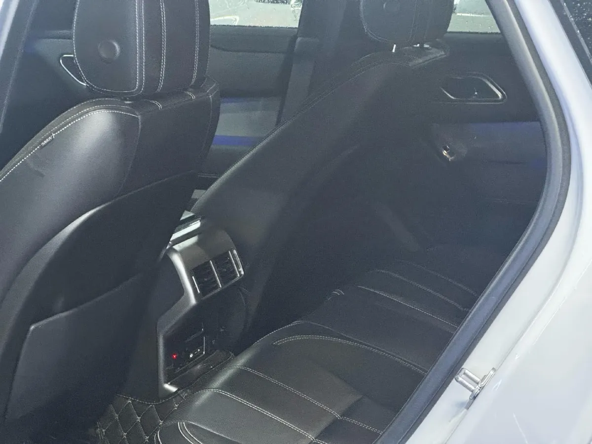 2020 Land Rover Range Rover Velar 2.0T 250HP L4 8AT,autocango,china used car exporter,china ev exporter,chinese used car exporter,chinese used ev exporter
