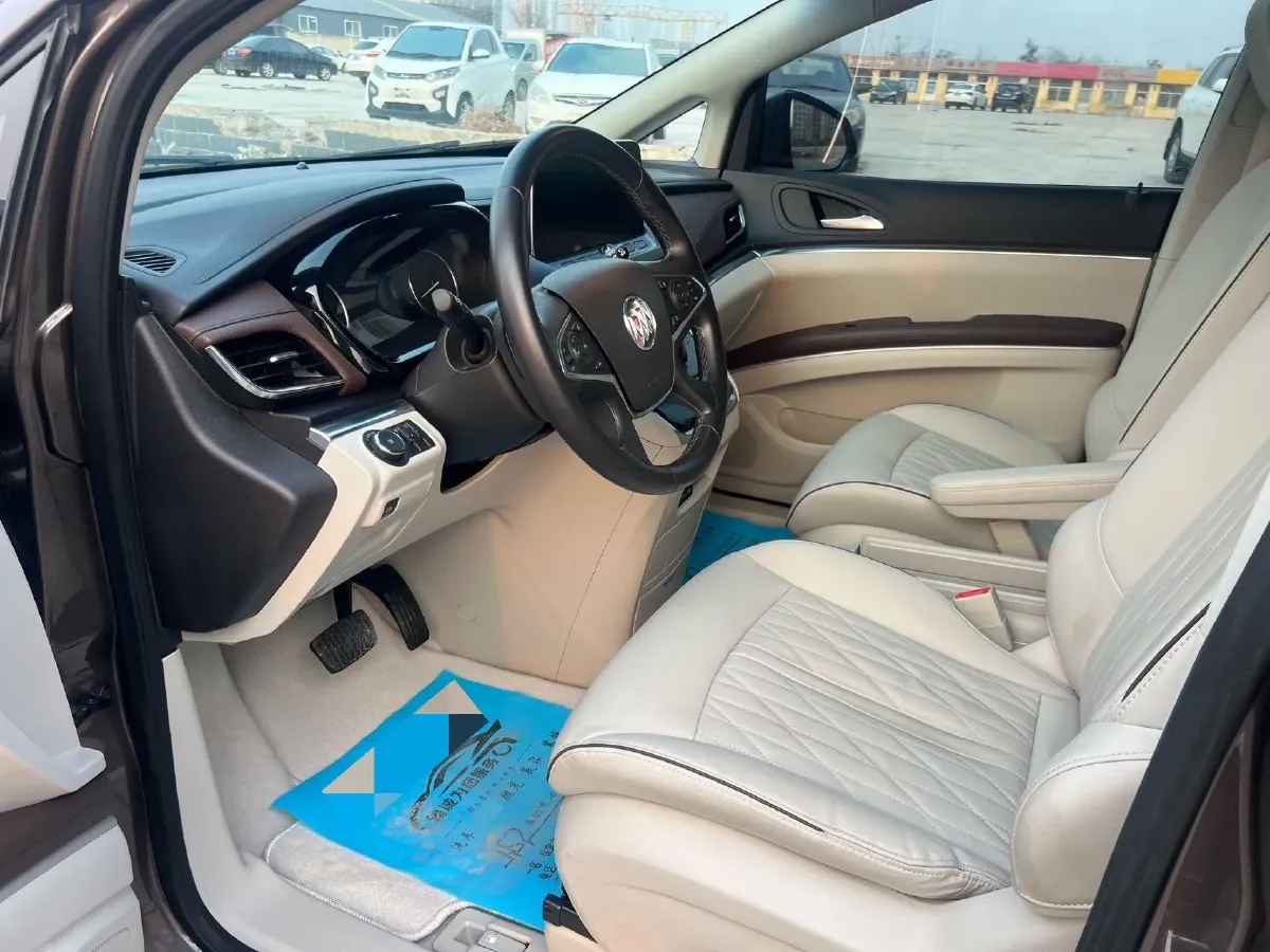 2022 Buick GL8 2.0T 237HP L4 9AT,autocango,china used car exporter,china ev exporter,chinese used car exporter,chinese used ev exporter