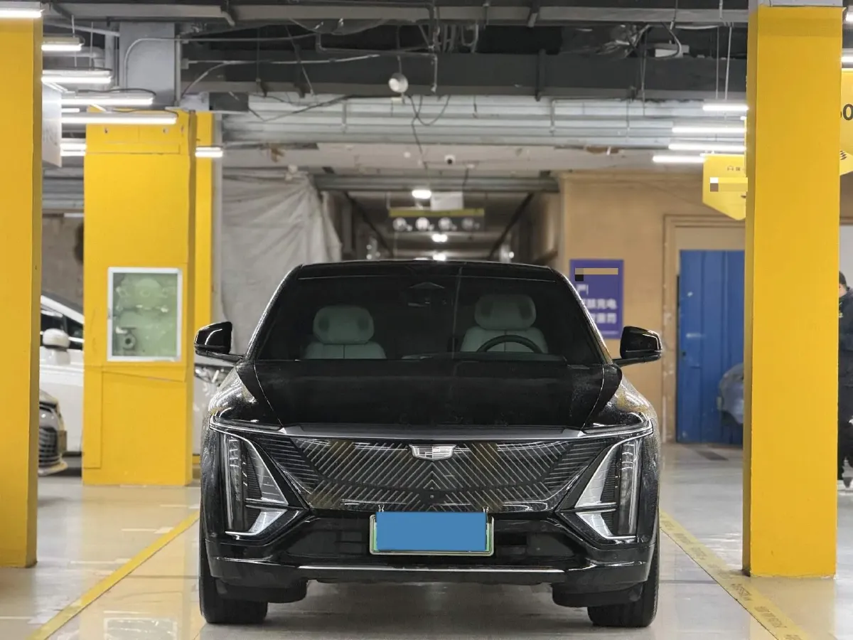 2024 Cadillac IQ Lyriq BEV 68.4KWH,autocango,china used car exporter,china ev exporter,chinese used car exporter,chinese used ev exporter