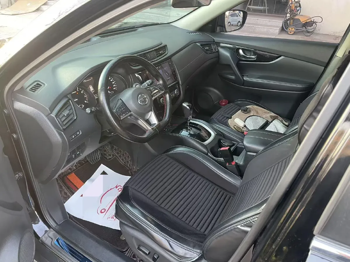 2021 Nissan X-Trail 2.0L 151HP L4 CVT,autocango,china used car exporter,china ev exporter,chinese used car exporter,chinese used ev exporter