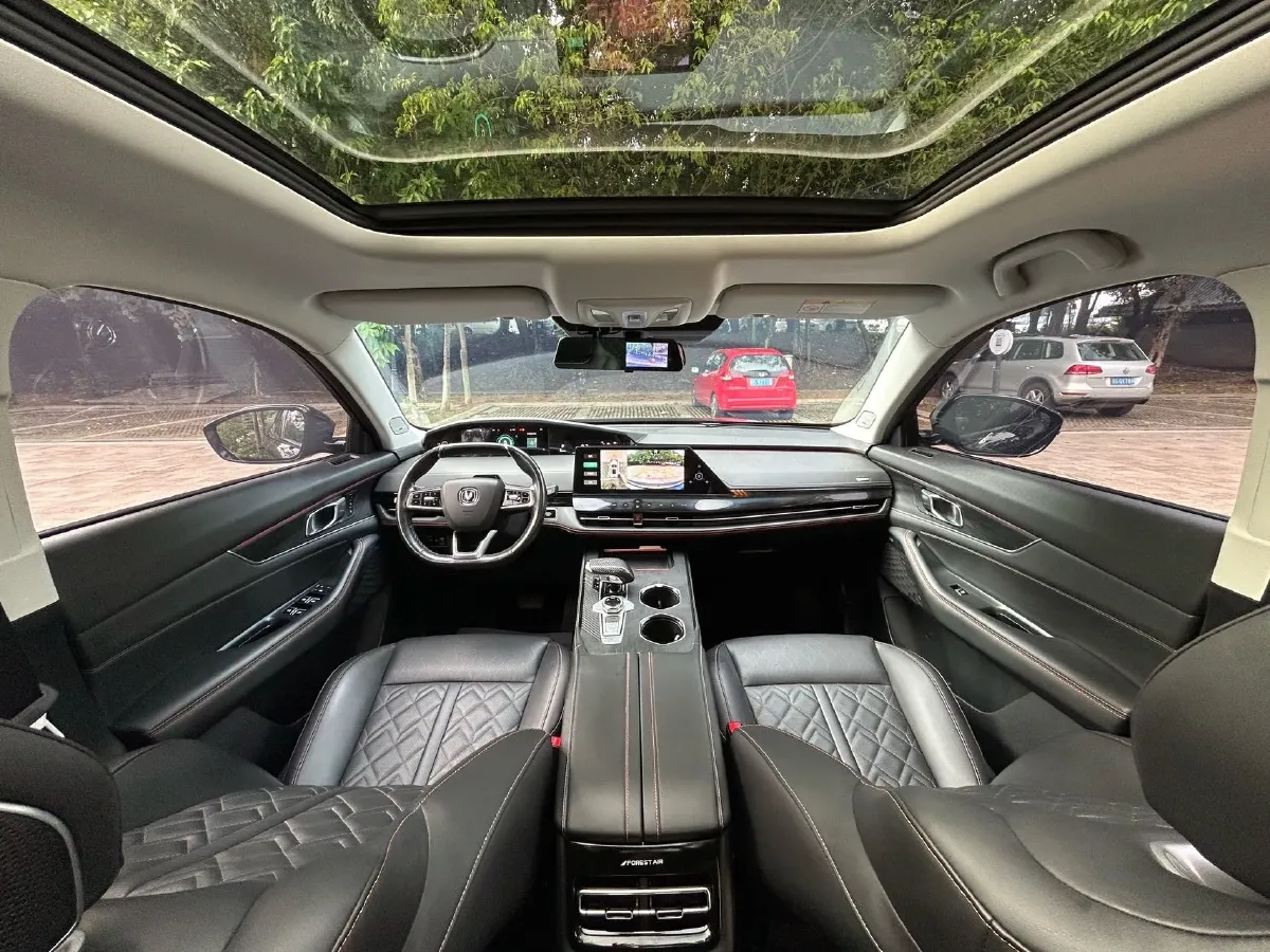 2021 ChangAn UNI-K 2.0T 233HP L4 8AT,autocango,china used car exporter,china ev exporter,chinese used car exporter,chinese used ev exporter