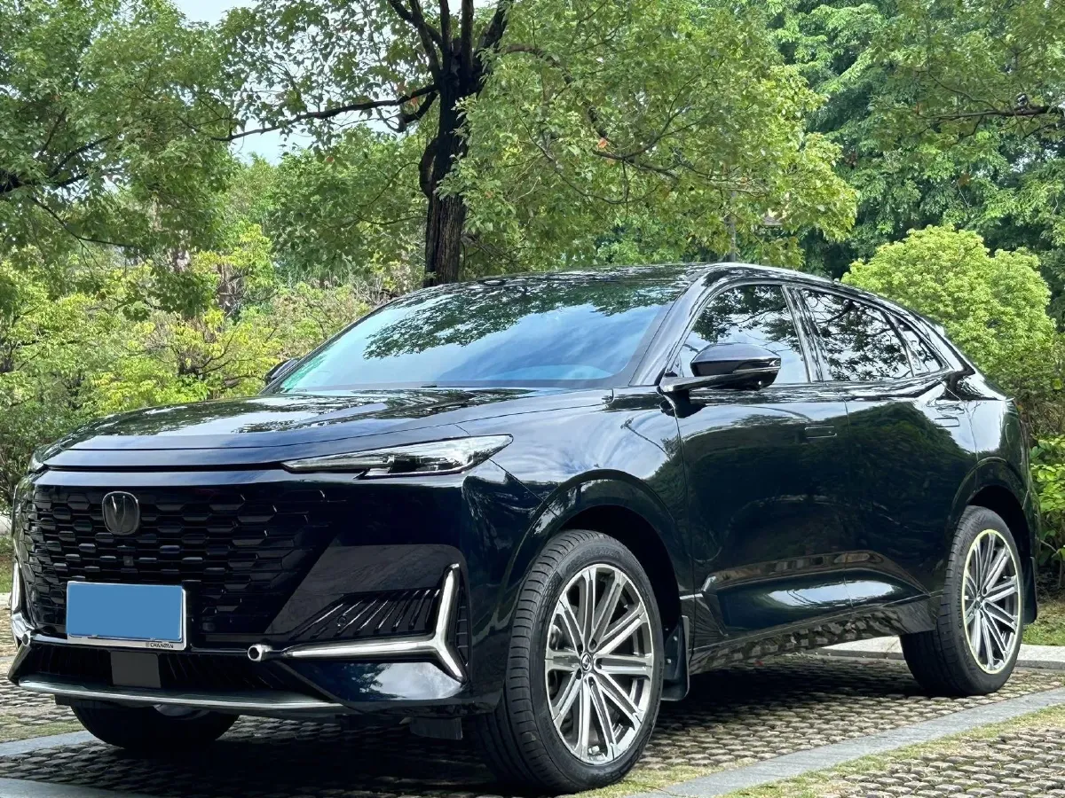 2021 ChangAn UNI-K 2.0T 233HP L4 8AT,autocango,china used car exporter,china ev exporter,chinese used car exporter,chinese used ev exporter