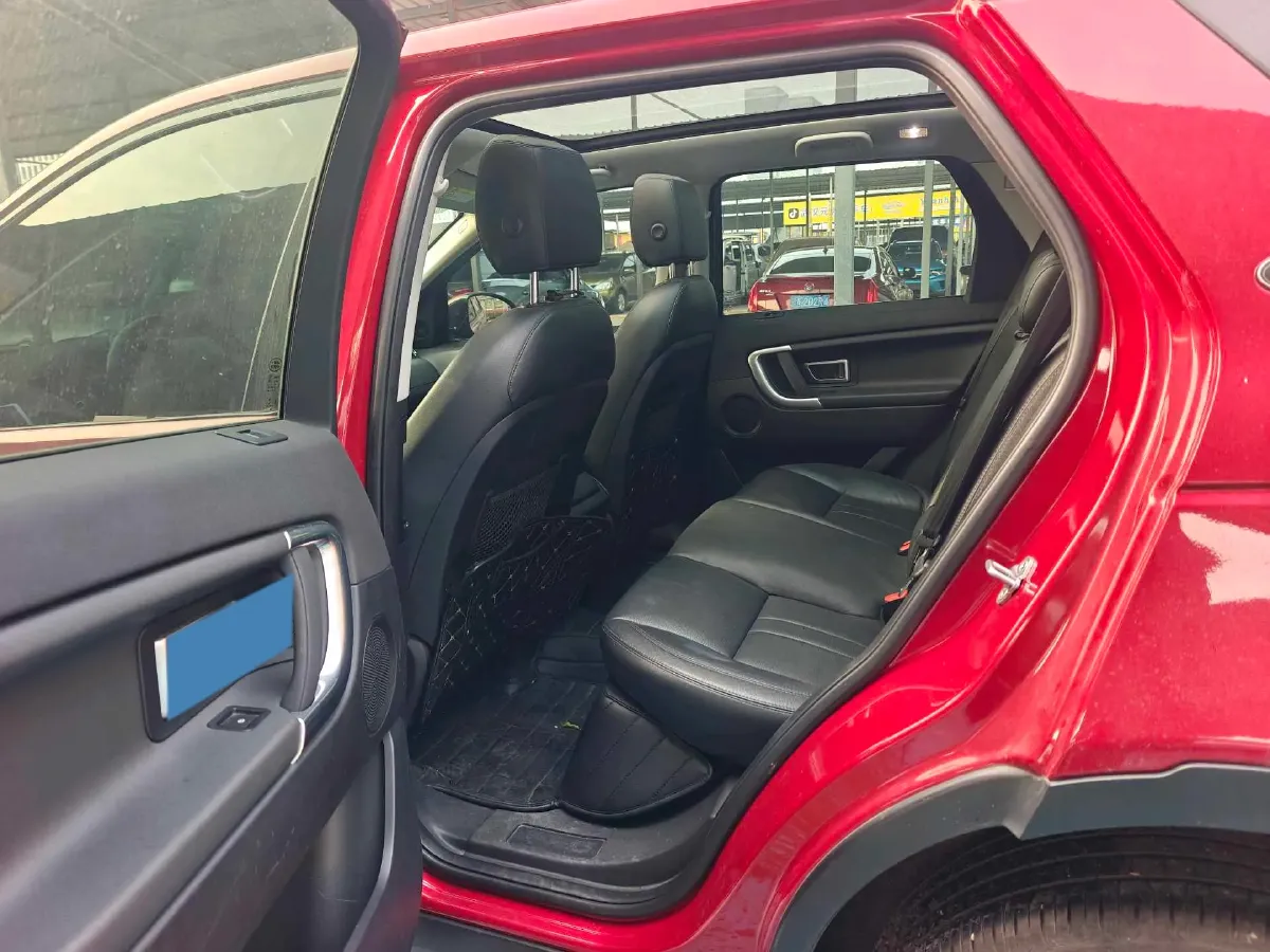 2018 Land Rover Discovery Sport 2.0T 241HP L4 9AT,autocango,china used car exporter,china ev exporter,chinese used car exporter,chinese used ev exporter