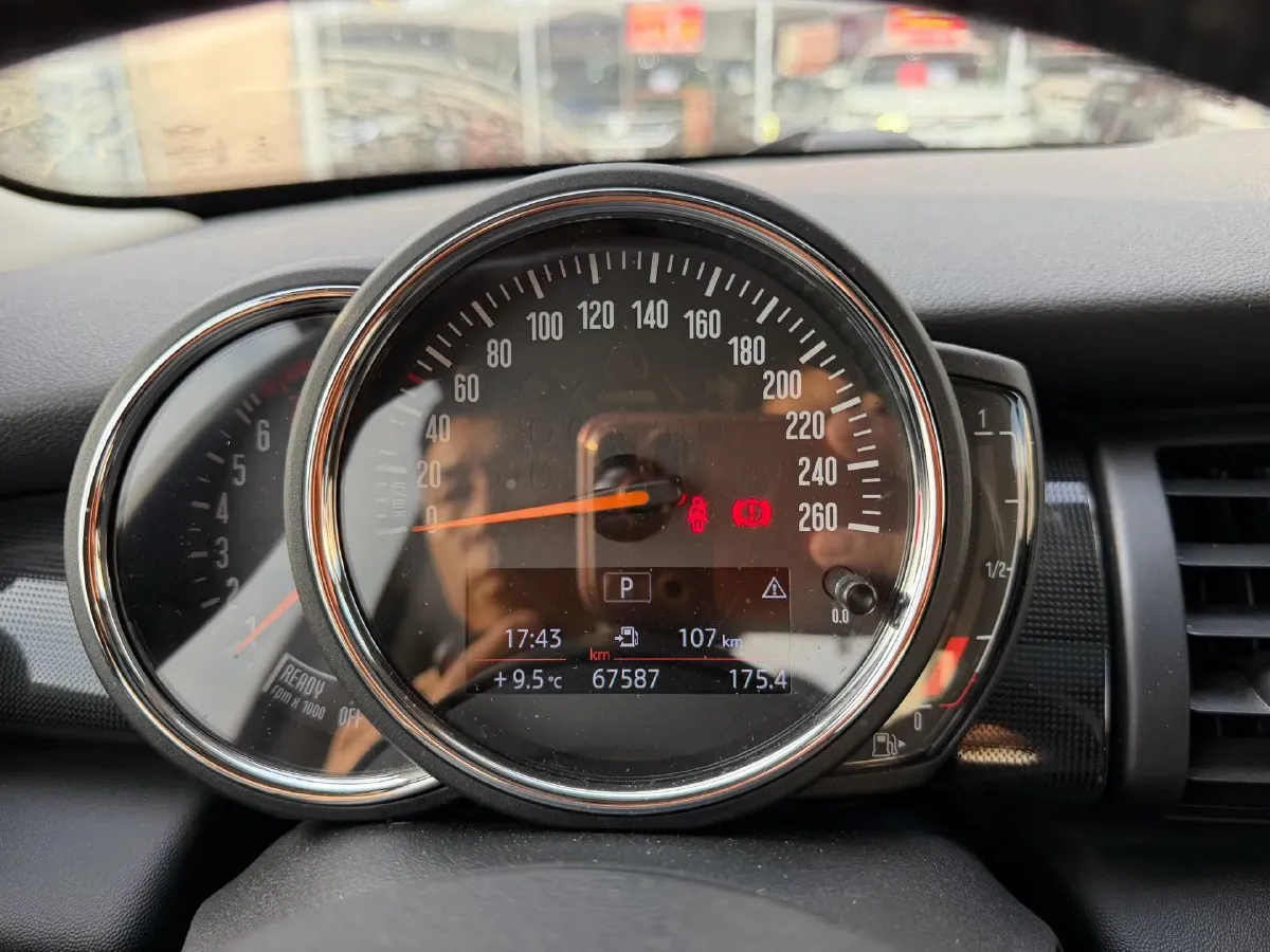 2021 MINI MINI 1.5T 136HP L3 7DCT,autocango,china used car exporter,china ev exporter,chinese used car exporter,chinese used ev exporter