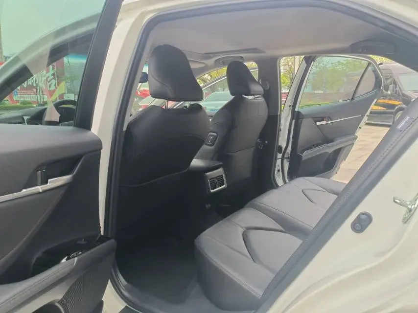 2021 Toyota Camry 2.0L 178HP L4 CVT,autocango,china used car exporter,china ev exporter,chinese used car exporter,chinese used ev exporter