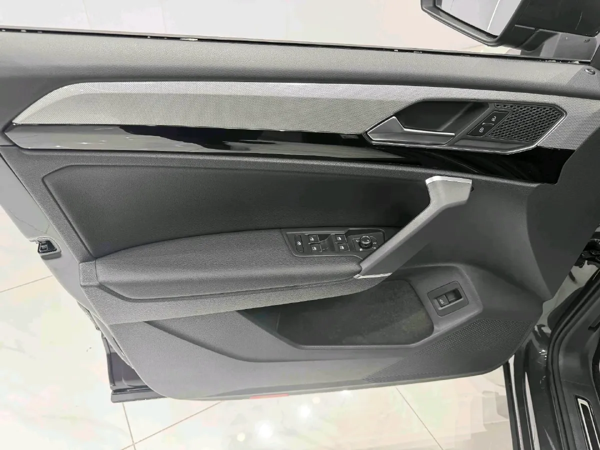 2021 Volkswagen Tayron 1.4T 150HP L4 7DCT,autocango,china used car exporter,china ev exporter,chinese used car exporter,chinese used ev exporter