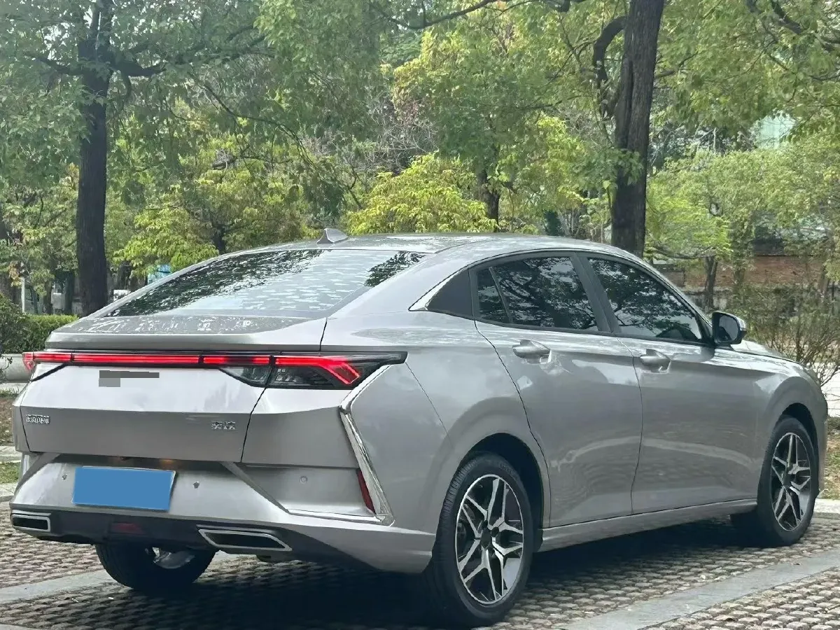 2021 DongFeng Aeolus YiXuan 1.5T 150HP L4 6DCT,autocango,china used car exporter,china ev exporter,chinese used car exporter,chinese used ev exporter