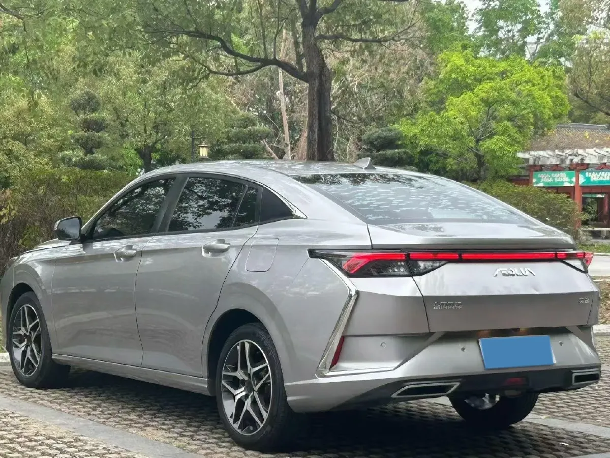2021 DongFeng Aeolus YiXuan 1.5T 150HP L4 6DCT,autocango,china used car exporter,china ev exporter,chinese used car exporter,chinese used ev exporter