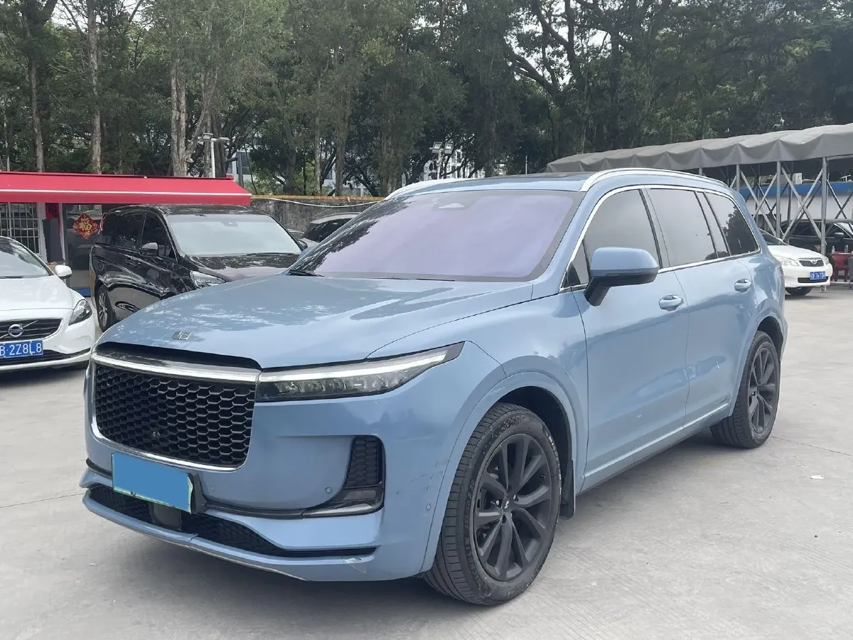 2021 Li ONE Range Extended 131HP REEV 40.5KWH,autocango,china used car exporter,china ev exporter,chinese used car exporter,chinese used ev exporter