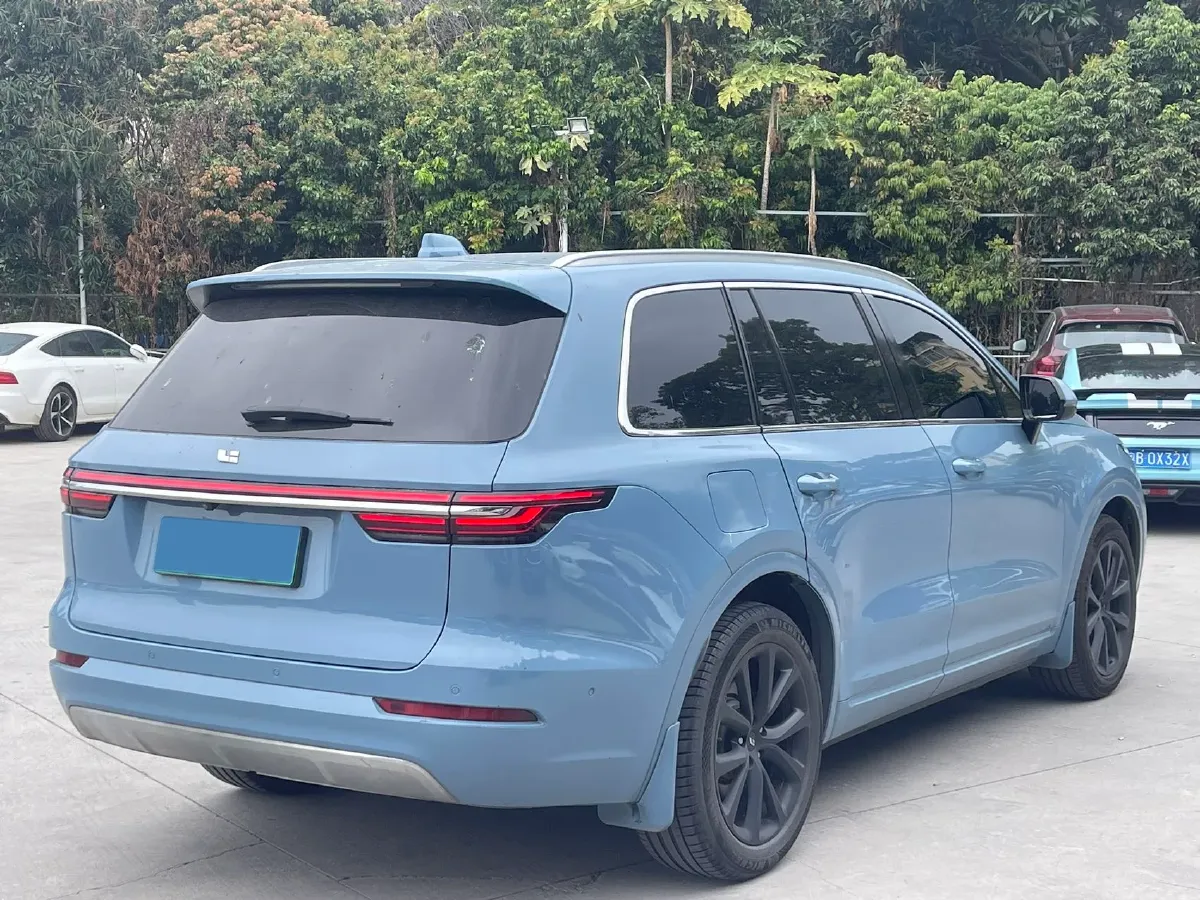 2021 Li ONE Range Extended 131HP REEV 40.5KWH,autocango,china used car exporter,china ev exporter,chinese used car exporter,chinese used ev exporter