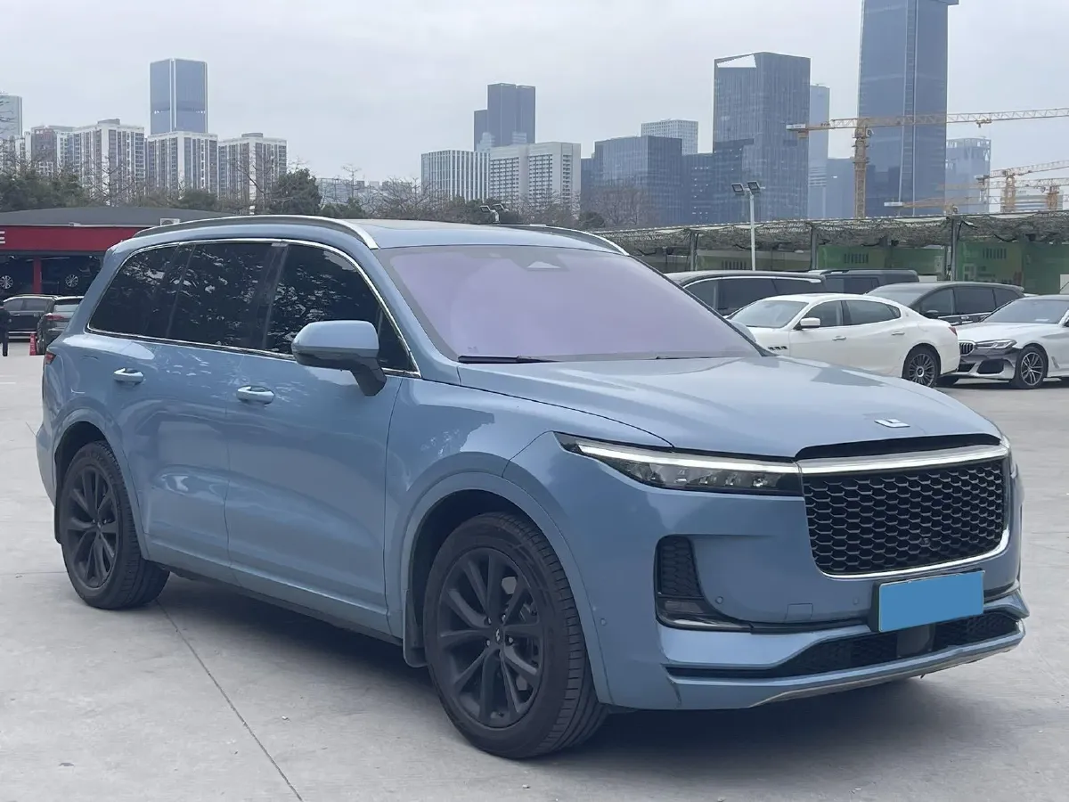2021 Li ONE Range Extended 131HP REEV 40.5KWH,autocango,china used car exporter,china ev exporter,chinese used car exporter,chinese used ev exporter